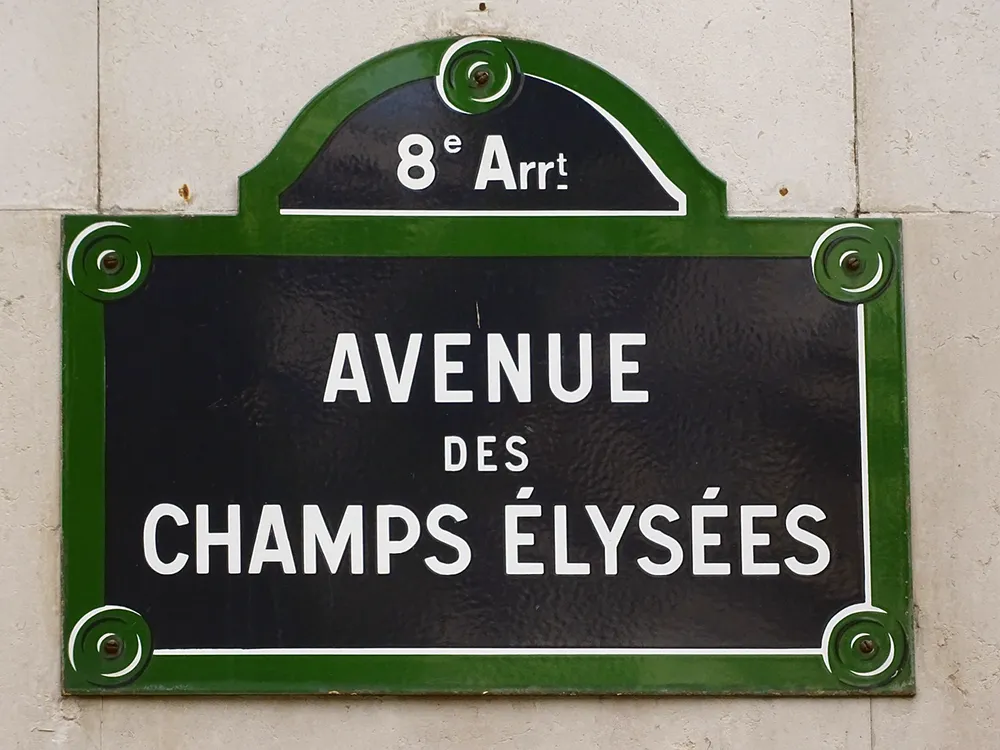 champs elysees bord | BonjourParijs.nl