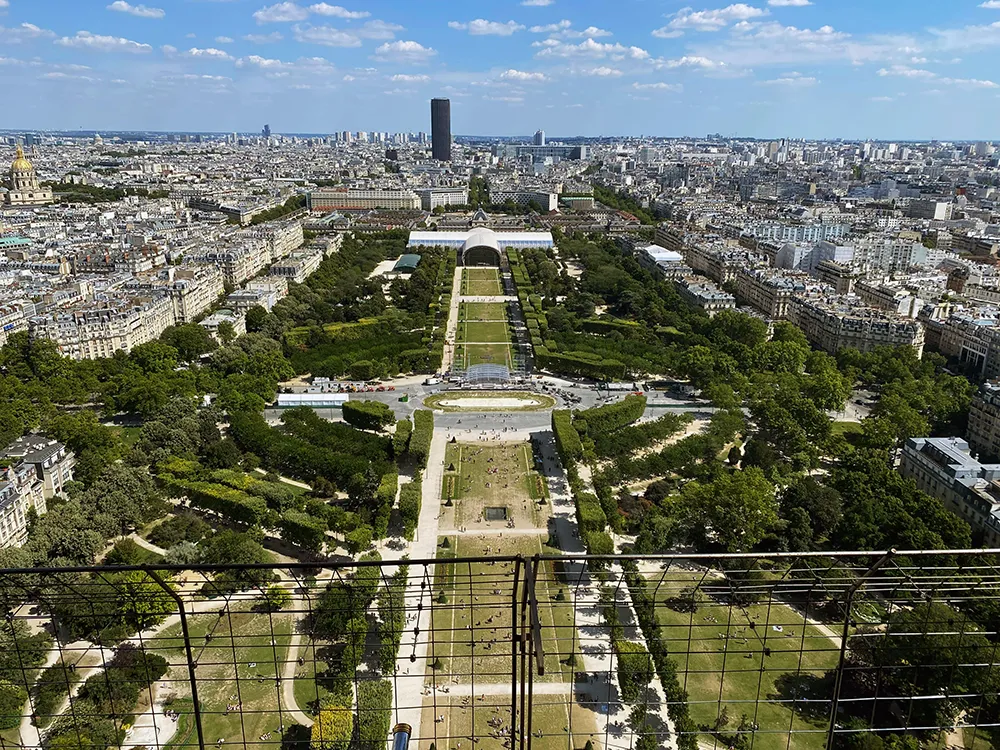 Champ de Mars | Of ook wel Jardin de la Tour Eiffel